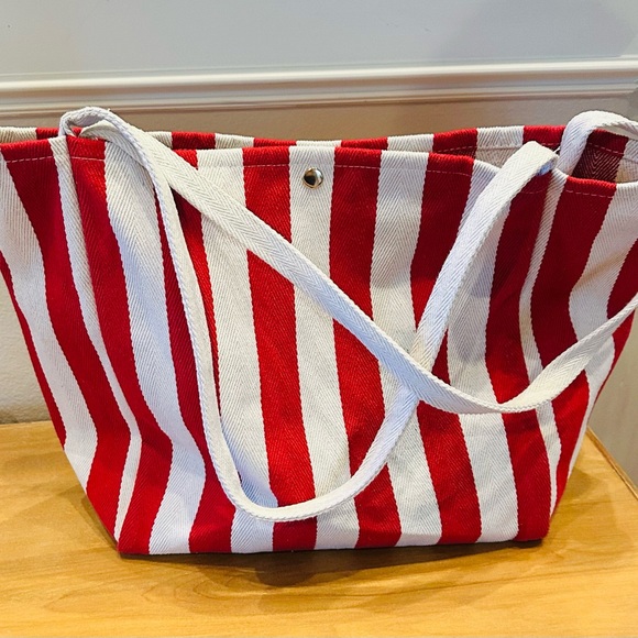 JOSIE MARAN Bold Red and White Tote - Picture 3 of 6